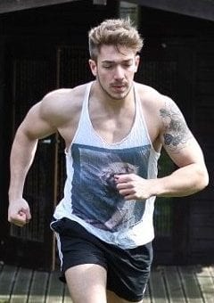 Ketogenic exercise program - Hill sprints sheffield personal trainer nickeh screetoni - owner of LEP Fitness a pt company in sheffield