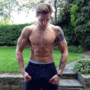 sheffield personal trainer nick screetoni owner and founder of sheffield leading personal training company LEP Fitness - 8 Knowledge Bombs on Getting Lean