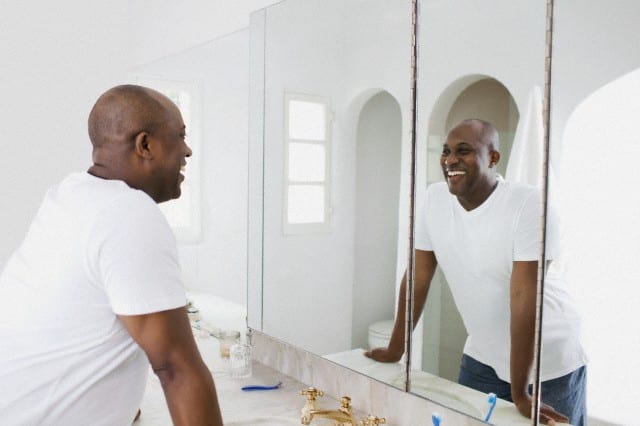 Smiling back at the mirror : body confidence and fitness