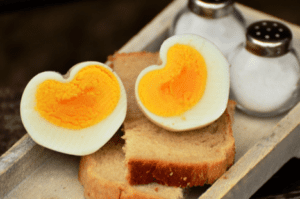 boiled eggs are high in protein 