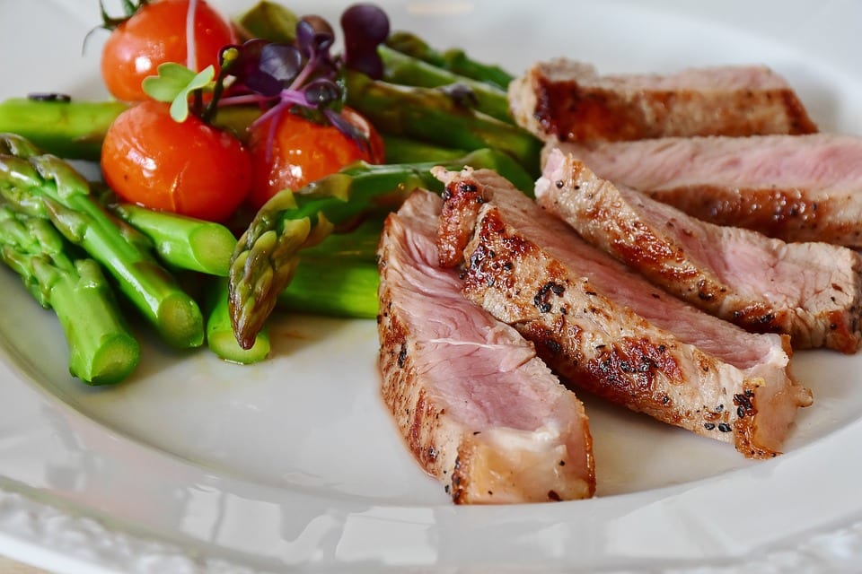 eat more protein to lose weight | LEP Fitness 
